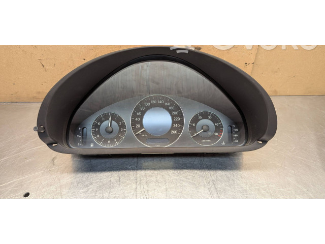 Přístrojová deska  Mercedes-Benz CLK A209 C209 2005 A2095407111, 110080282005  