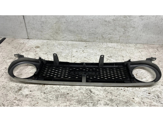 Передняя решётка Toyota FJ cruiser 2006-2010 года 5311435020      