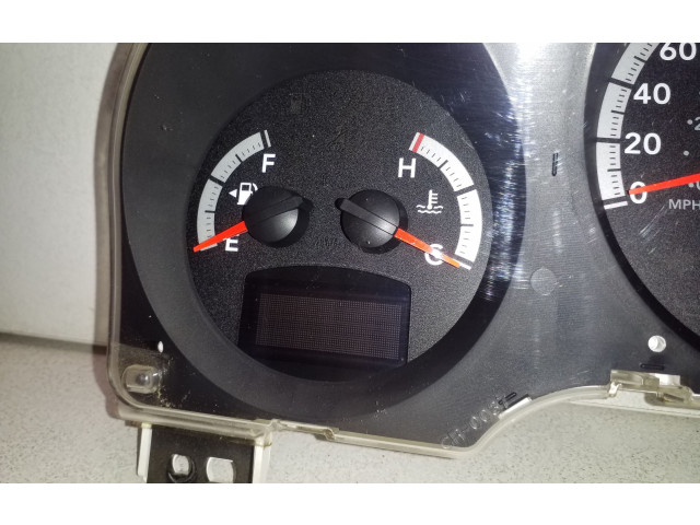 Панель приборов 05172372AA   Dodge Nitro       