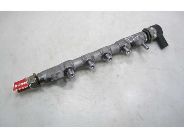 Vstřikovací lišta 057130764AB, 36601502   Volkswagen PASSAT B7    CFGB 