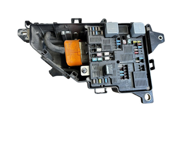  Pojistková skříňka 31398000, 31398001   Volvo V60 2018