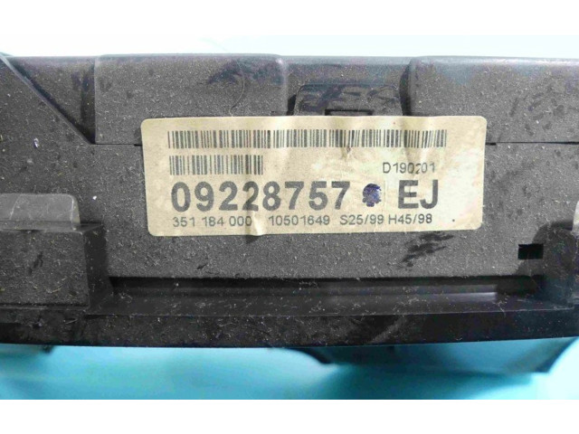 Přístrojová deska  Opel Zafira A 2001 09228757, IMPRK1152644  