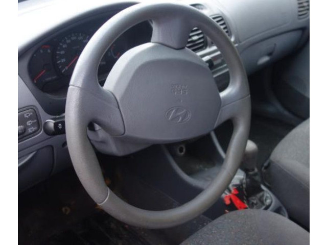 Zpětné zrcátko  Hyundai Accent 2002    