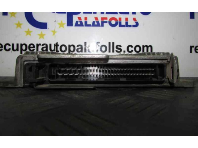 Řídící jednotka S113721102D   Renault Safrane 