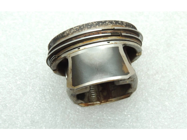 Поршень N12B16A 11257589348, 7589348  Mini One - Cooper Coupe R56  