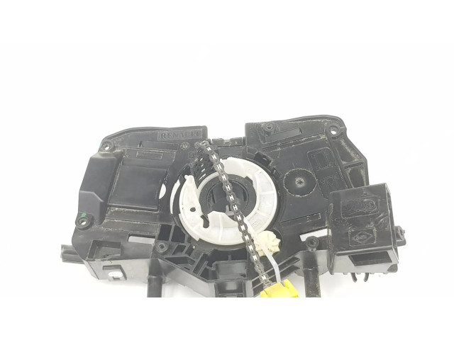 Подрулевой шлейф SRS 681722712R   Dacia Sandero