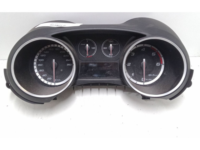 Přístrojová deska  Alfa Romeo Giulietta 2012 50520113, A2C53400372  