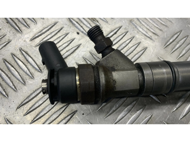 Vstřikovač 0445110209   BMW 3 E90 E91  pro naftový motor 2.0  