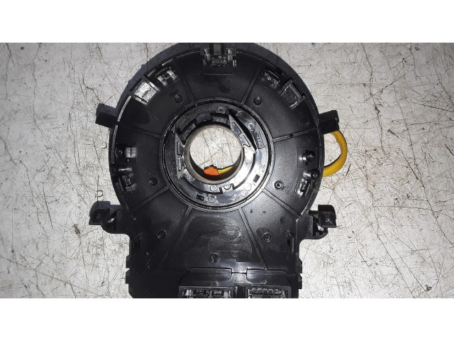 Подрулевой шлейф SRS    Hyundai i40