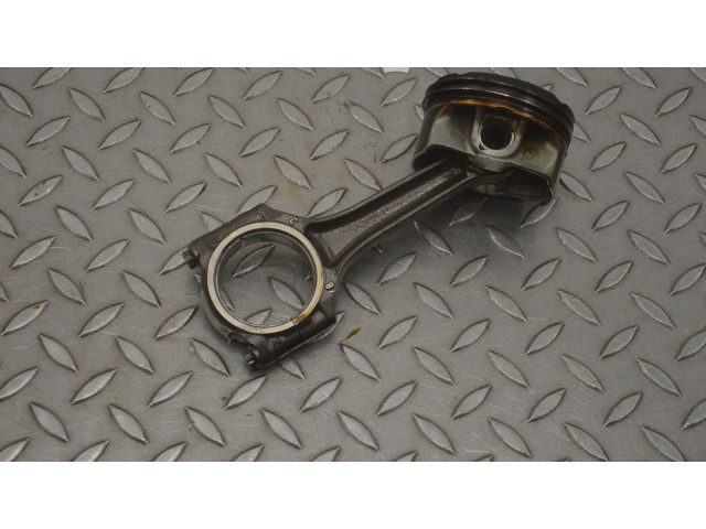 Píst 326368   Maserati Ghibli    F160AM 