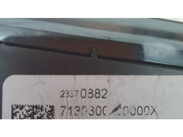 Дисплей    28370882, 7130300   Chevrolet Volt II