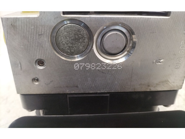 Jednotka ABS 2044315512   Mercedes-Benz GLK (X204) 2009