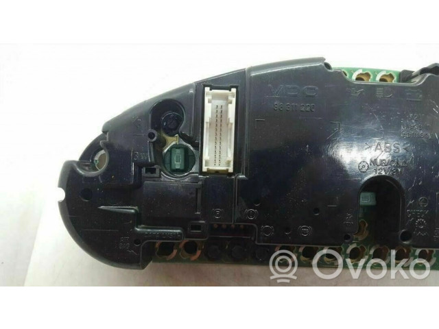 Přístrojová deska  BMW 3 E36 1991 110008463107, 8364380  