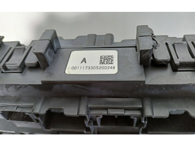 Pojistková skříňka Řídící jednotka BSM 0011173305200248   Infiniti Q50 2019