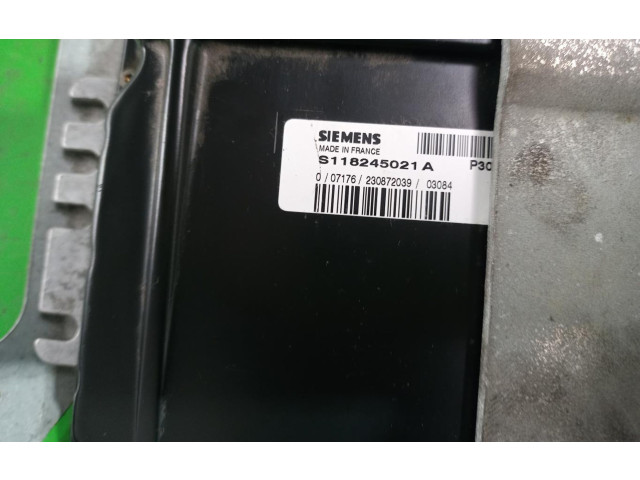 Řídící jednotka S118245021   Volvo S40, V40 2003