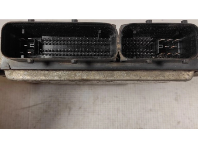 Блок управления двигателем Блок управления 074906018B, 0281010084   Volkswagen Transporter - Caravelle T4