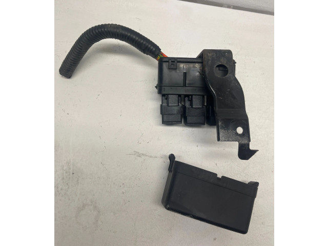   Pojistková skříňka 64200049   Nissan Qashqai 2009