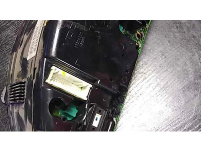 Přístrojová deska  BMW 3 E36 1991 118381862, 110008831007  