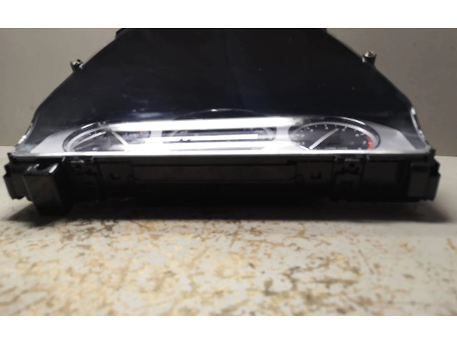 Přístrojová deska  Mercedes-Benz C W204 2009 A2045403748, A2C53287163  