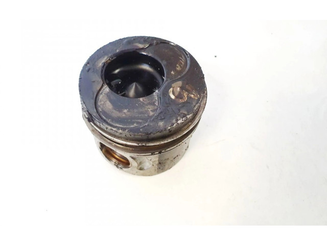 Píst 7901806   Volkswagen Sharan     