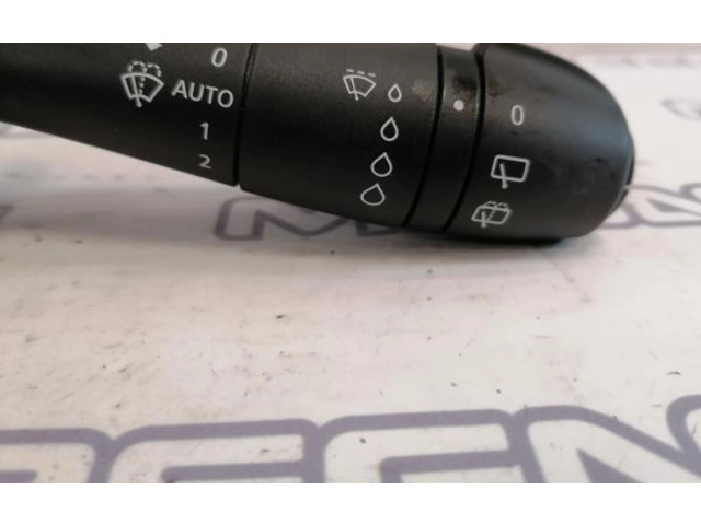 Включатель скорости стеклоочистителей 255675887R   Renault Captur