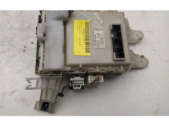   Pojistková skříňka 827300F051C   Toyota Verso 2011