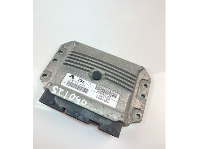 Řídící jednotka 237102885R, 237102071R   Renault Clio IV 2014