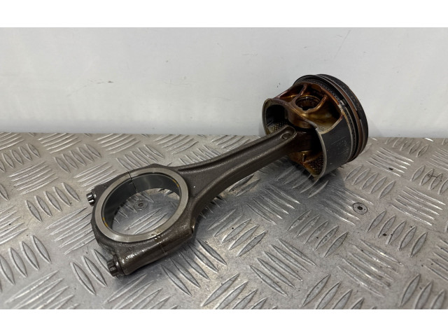 Píst 06M099C, R6MK   Audi A4 S4 B9 8W    CWG 