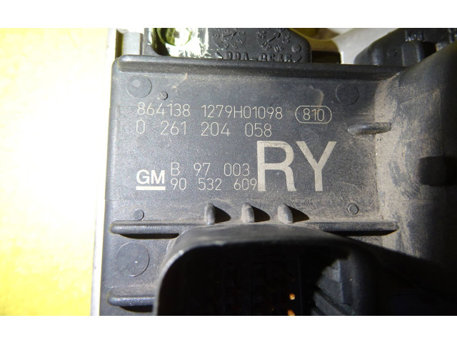 Řídící jednotka 0261204058, 90532609   Opel Corsa B 1997