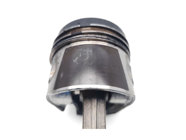 Píst AWX   Audi A6 S6 C5 4B    AWX 