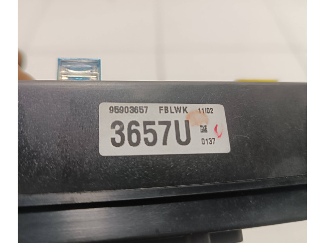 Блок предохранителей 95903657, 3657U   Opel Antara    