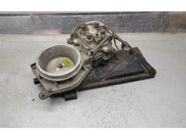 Vstřikovací lišta 0438121070, 026133353D   Audi 80 90 B3     