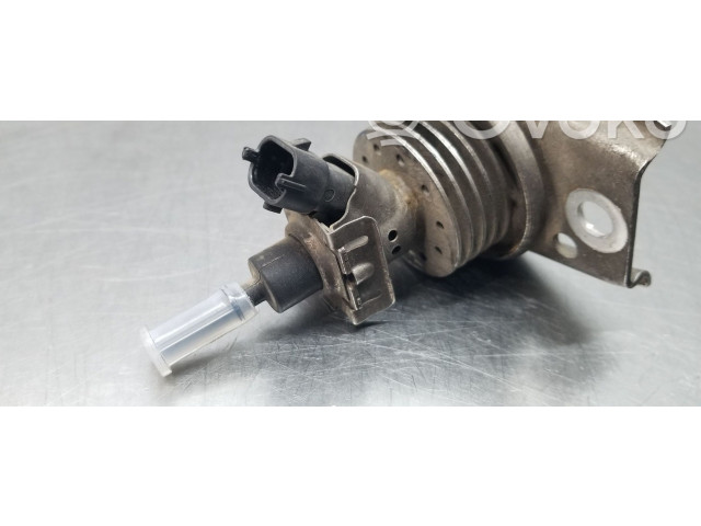 Vstřikovač 55594059   Opel Zafira C    B16DTH 