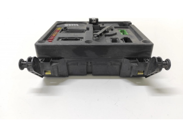 Блок предохранителей 7M0962258A, 97VW14B205BA   Ford Galaxy    