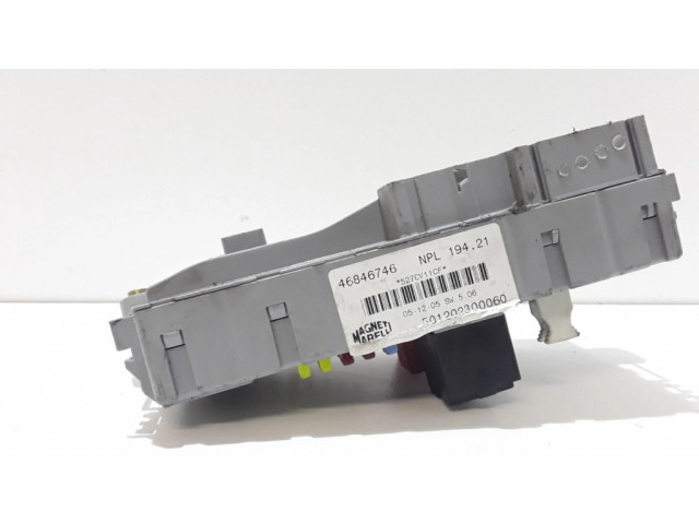 Блок предохранителей 46846746, 46520429   Fiat Croma    