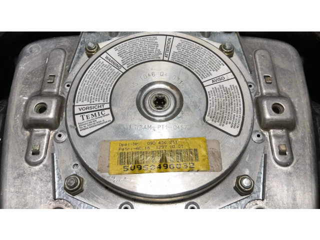 Подушка безопасности водителя 090436231, 5V950490032   Opel Omega B1