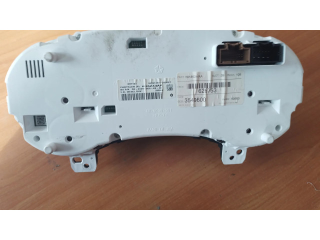 Панель приборов 68186244AA   Jeep Grand Cherokee       