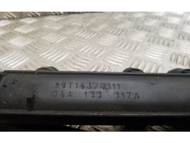 Vstřikovací lišta 06A133317A   Volkswagen Golf IV     