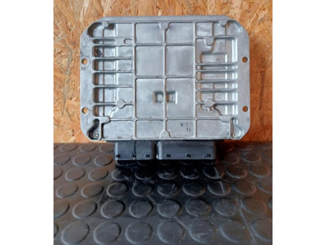 Řídící jednotka 55577647   Opel Astra J 2011
