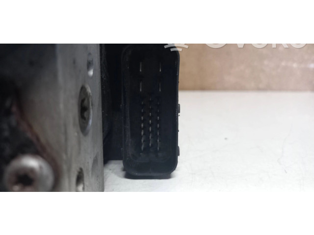 Jednotka ABS 9496942   Volvo V70 2005