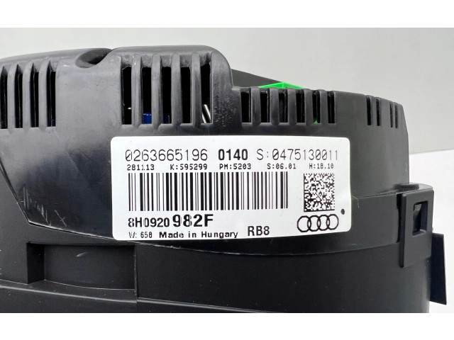 Панель приборов 8H0920982F   Audi RS4 B7       