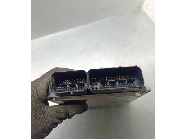 Блок управления двигателя 0281014584, 1860A895   Mitsubishi Grandis