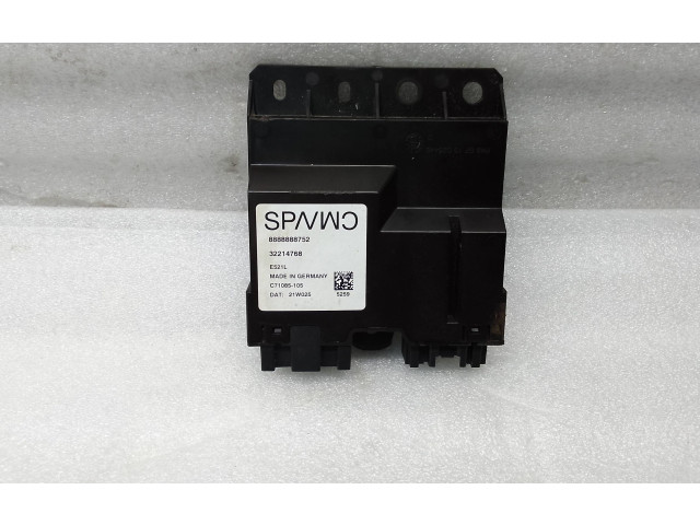 Pojistková skříňka Блок управления крышки багажника 32214768, C71085105   Volvo XC40 2019