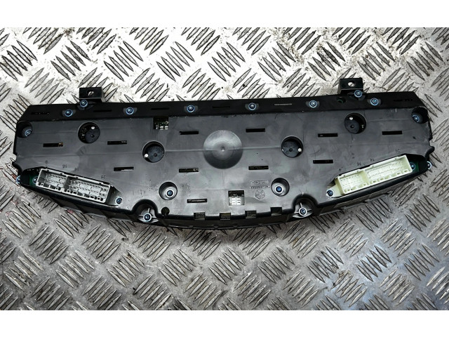 Панель приборов 04836990AA, P04602495AH   Chrysler 300 - 300C       