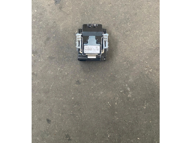 Камера ветрового стекла 8W0907217G   Audi A4 S4 B9 8W       