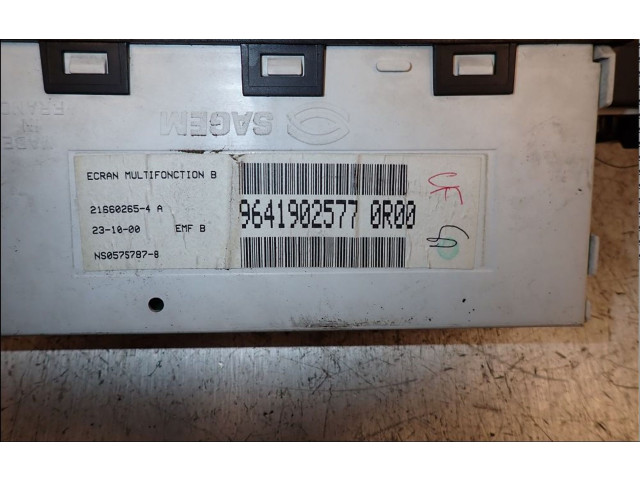 Дисплей    656452   Peugeot 406