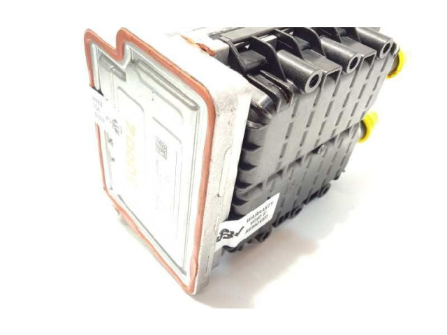 Блок управления 8889062666, P32260305   Lynk & co 01