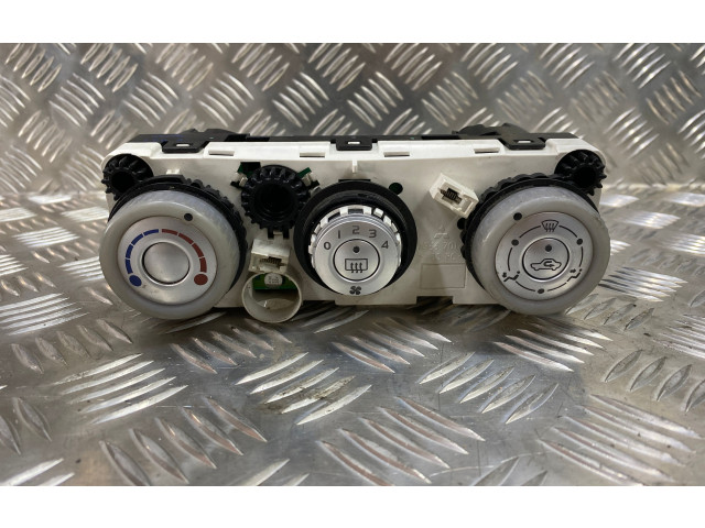 Блок управления климат-контролем 69660051, 69667301   Mitsubishi Colt CZ3