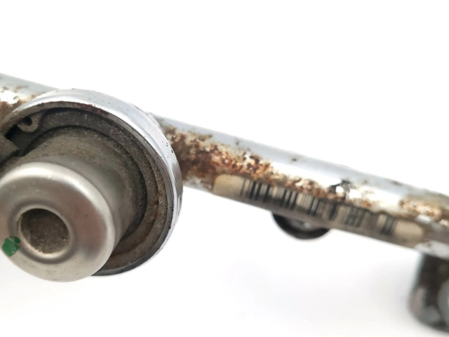 Vstřikovač 4M8G9D280AA, L36113150   Mazda 6  pro benzínový motor 1.8 L813 1.8