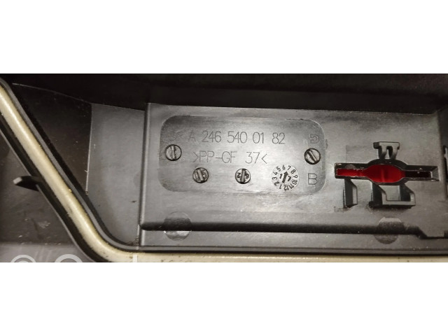   Pojistková skříňka 2465403803, A2465400182   Mercedes-Benz A W176 2017